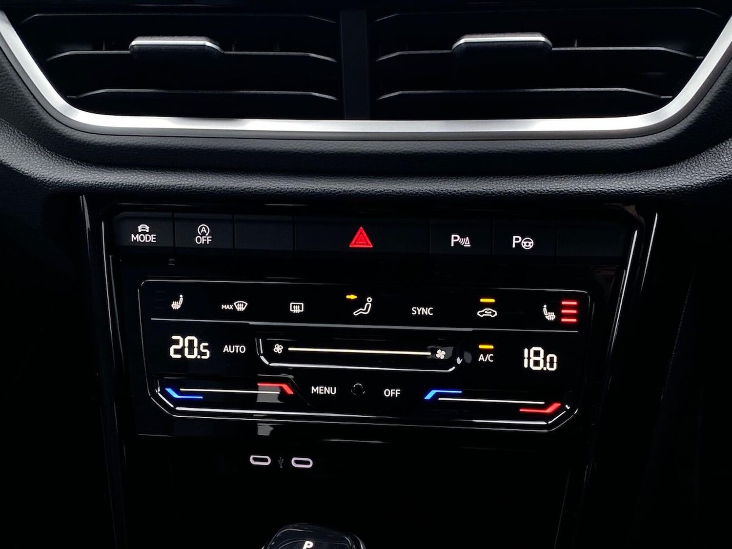 Used Volkswagen T-Roc 2025 for sale - 77488074: Photo 12