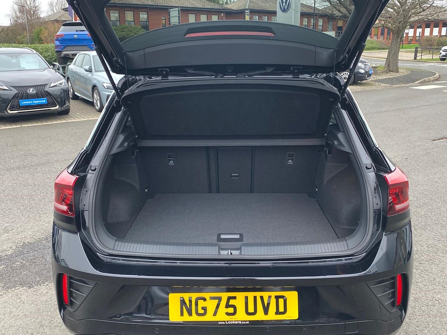 Used Volkswagen T-Roc 2025 for sale - 77488074: Photo 17