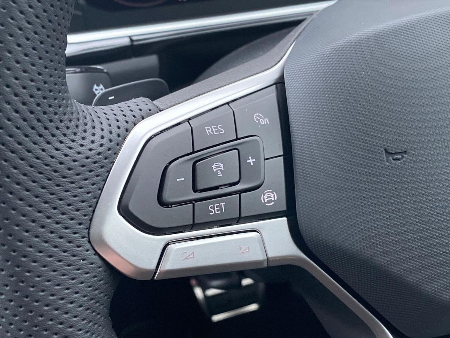 Used Volkswagen T-Roc 2025 for sale - 77488074: Photo 26