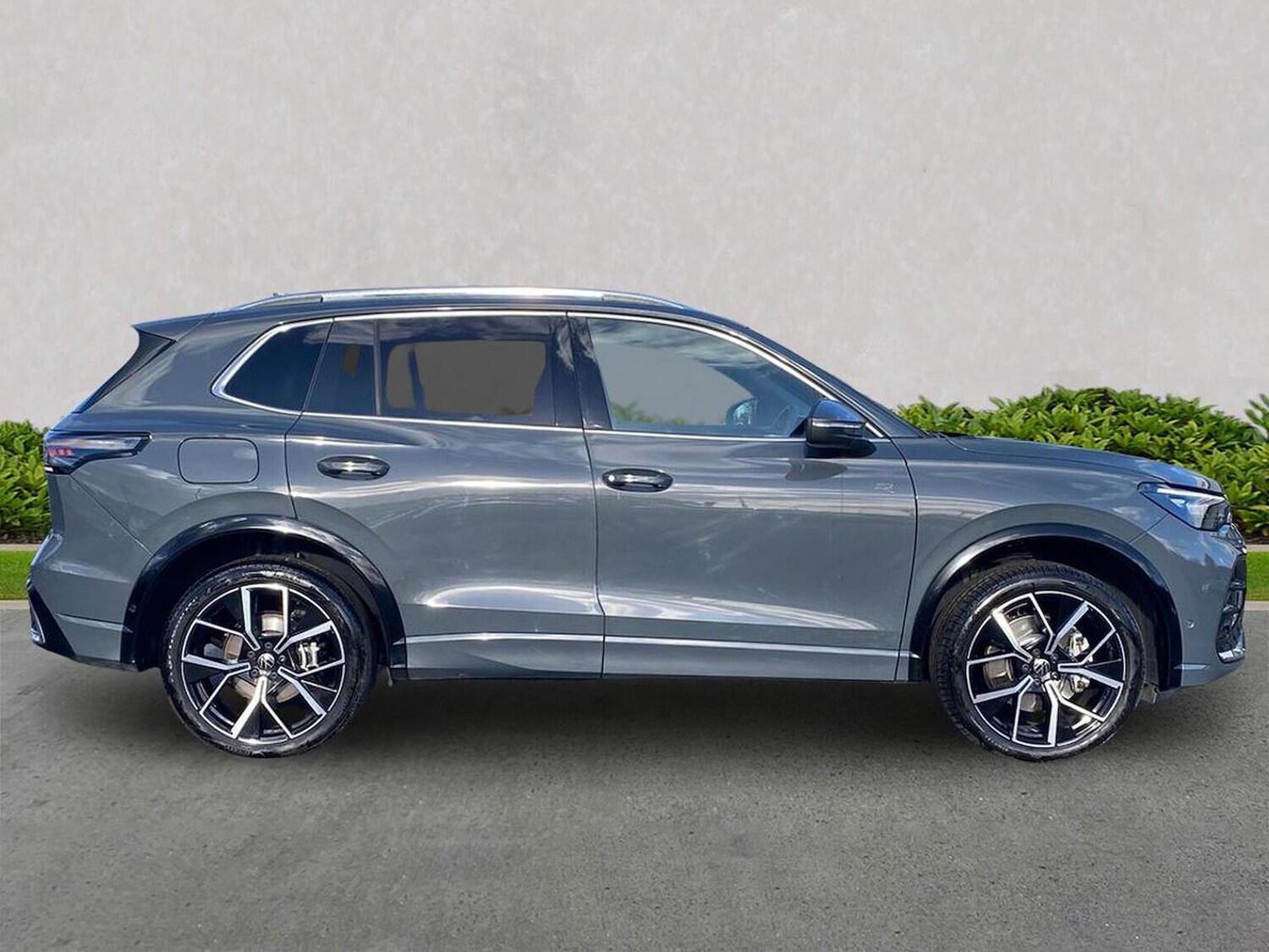 Used Volkswagen Tiguan 2025 for sale - 76392495: Photo 3