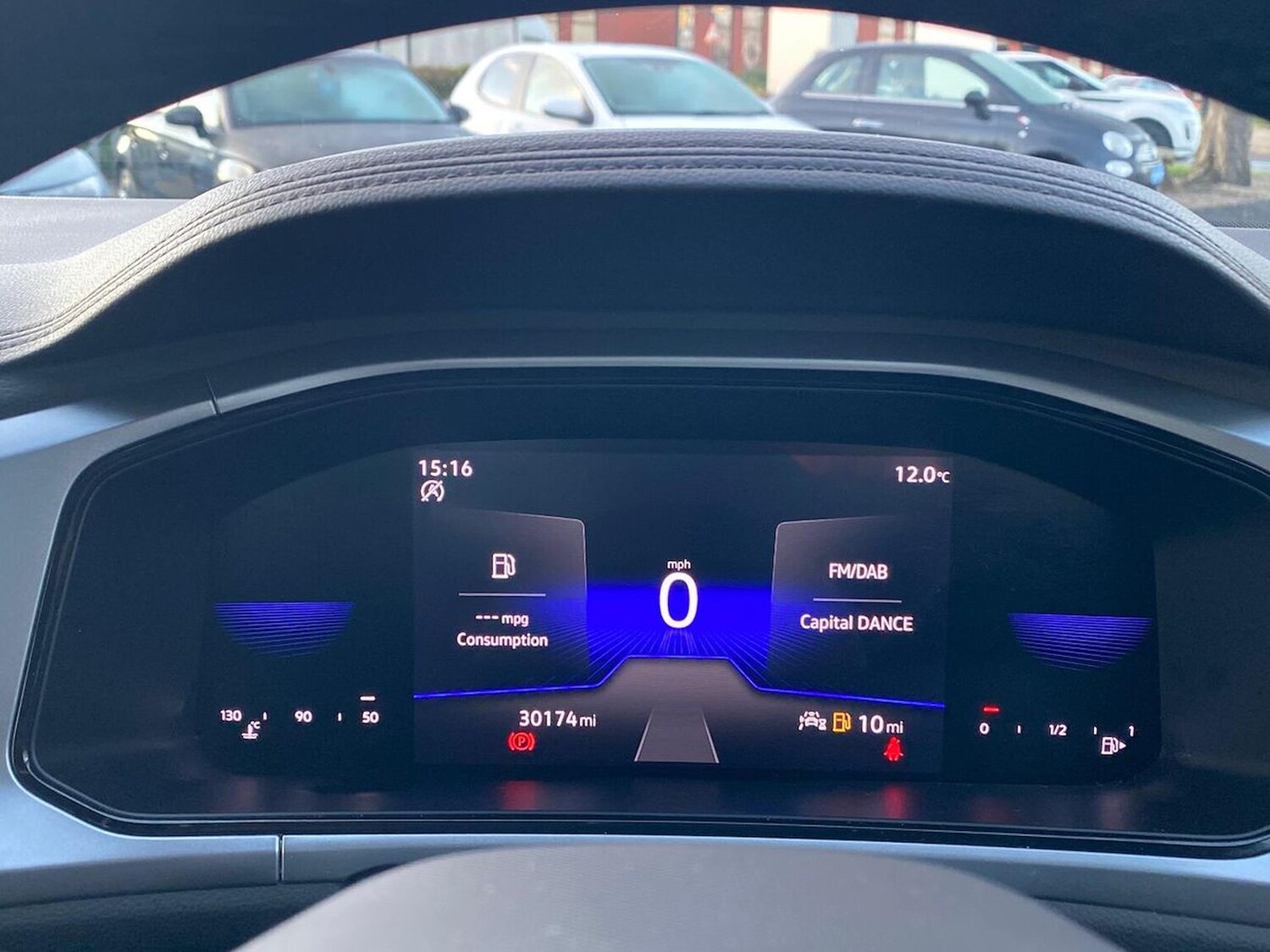 Used Volkswagen T-Roc 2022 for sale - 77001853: Photo 10