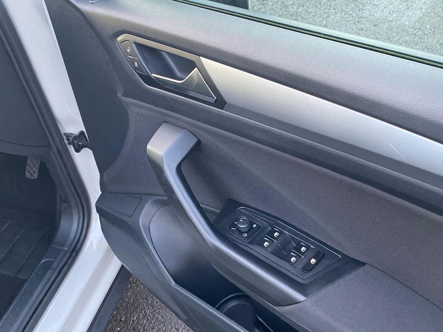 Used Volkswagen T-Roc 2022 for sale - 77001853: Photo 21