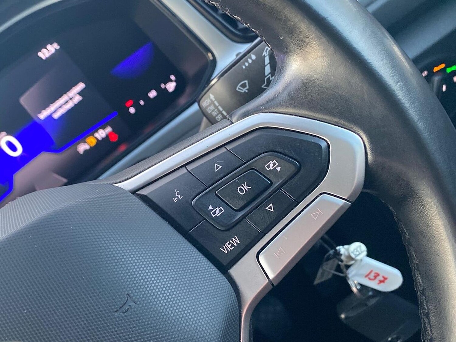 Used Volkswagen T-Roc 2022 for sale - 77001853: Photo 24