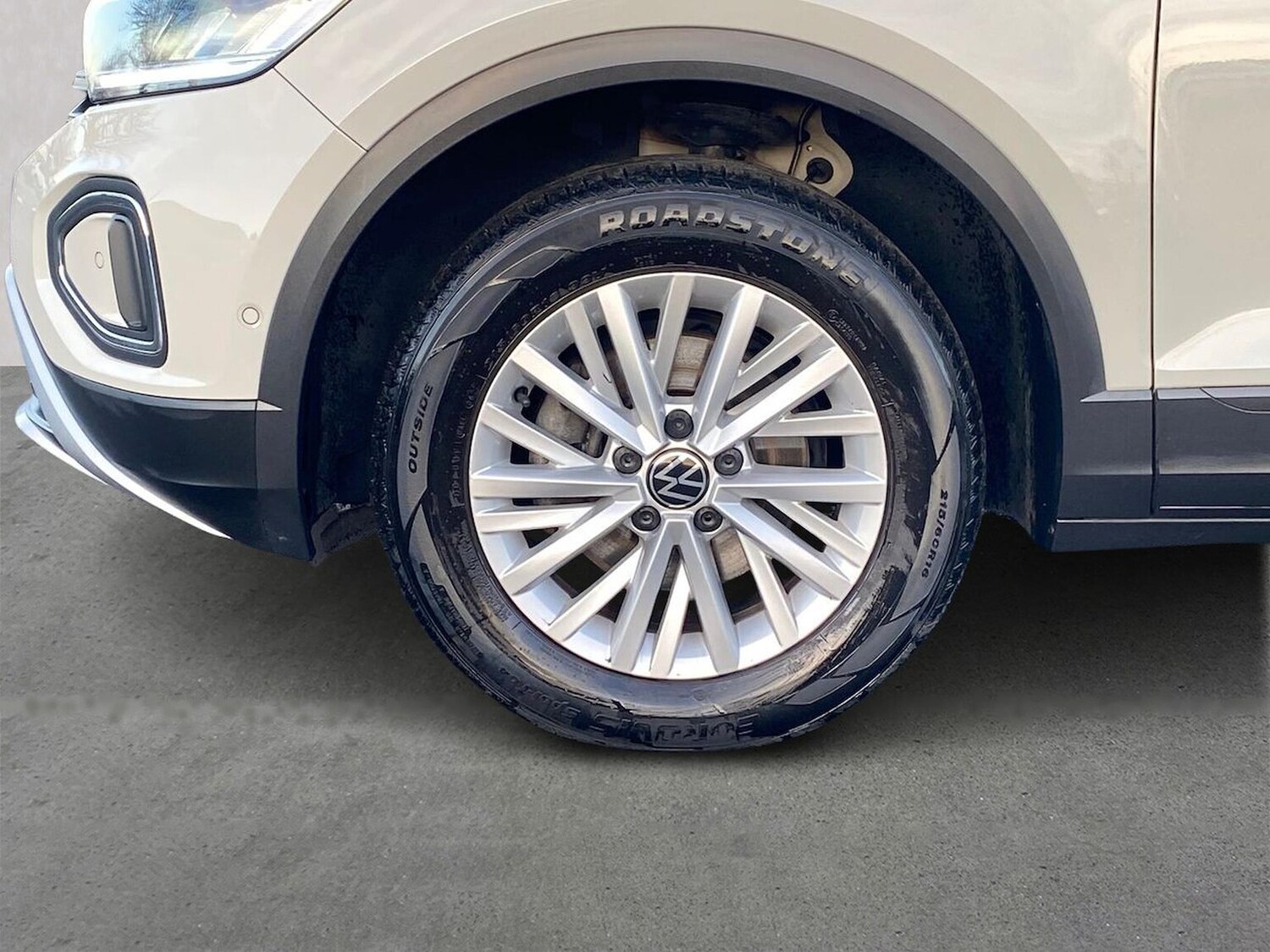 Used Volkswagen T-Roc 2022 for sale - 77001853: Photo 6