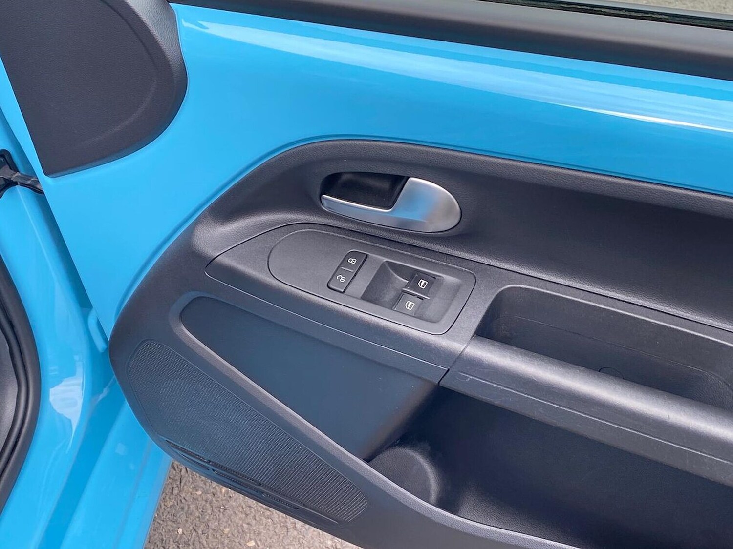 Used Volkswagen up! 2023 for sale - 78195193: Photo 21