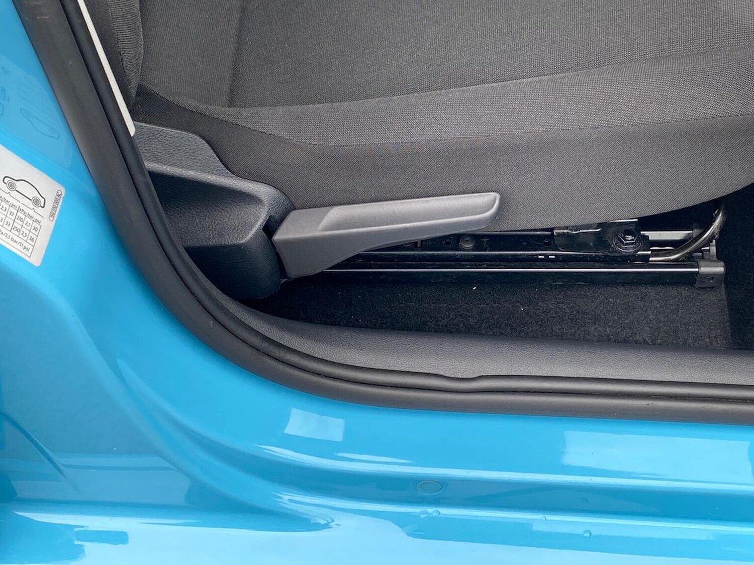 Used Volkswagen up! 2023 for sale - 78195193: Photo 25