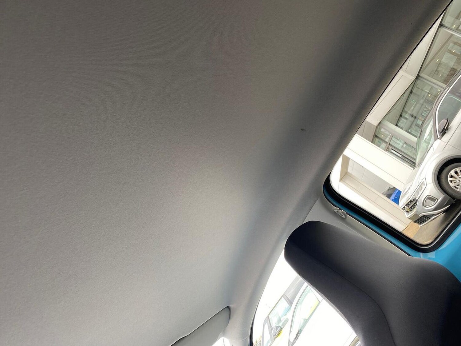 Used Volkswagen up! 2023 for sale - 78195193: Photo 27