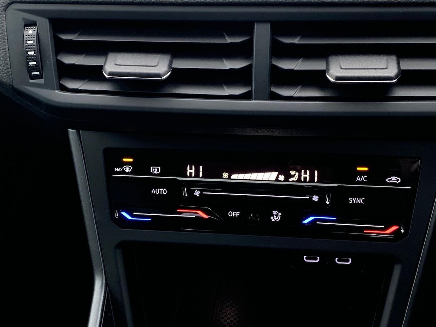 Used Volkswagen Taigo 2022 for sale - 77056833: Photo 14