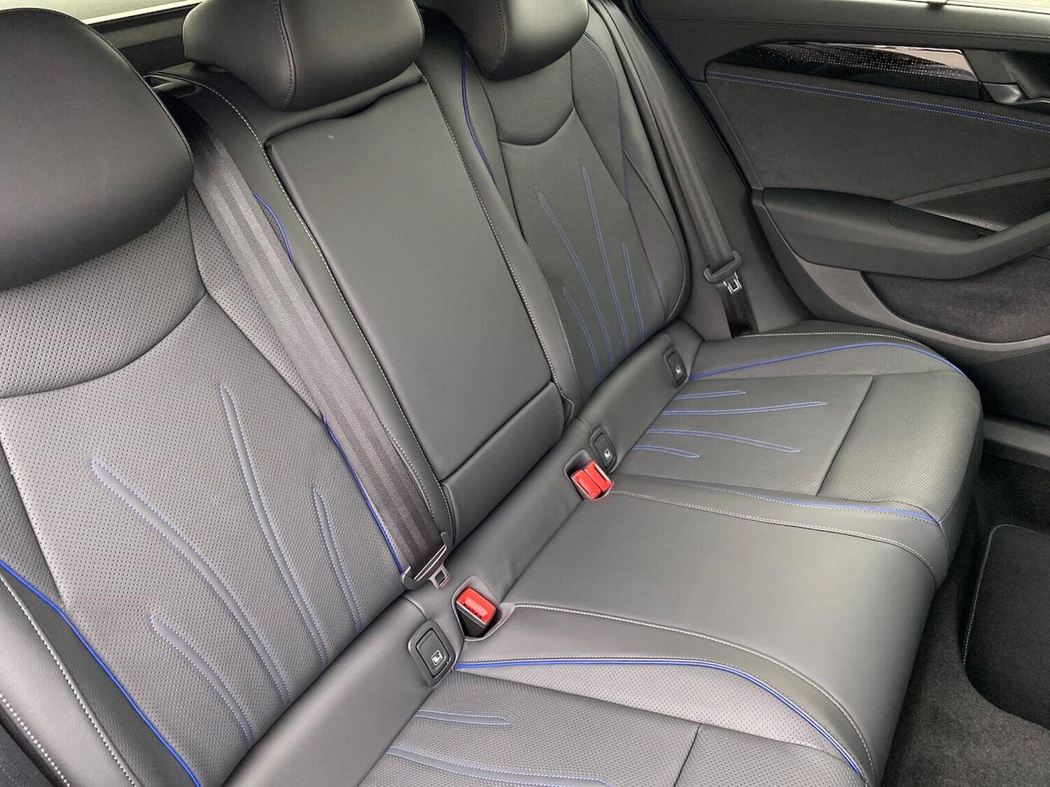 Used Volkswagen Passat 2025 for sale - 76030326: Photo 16