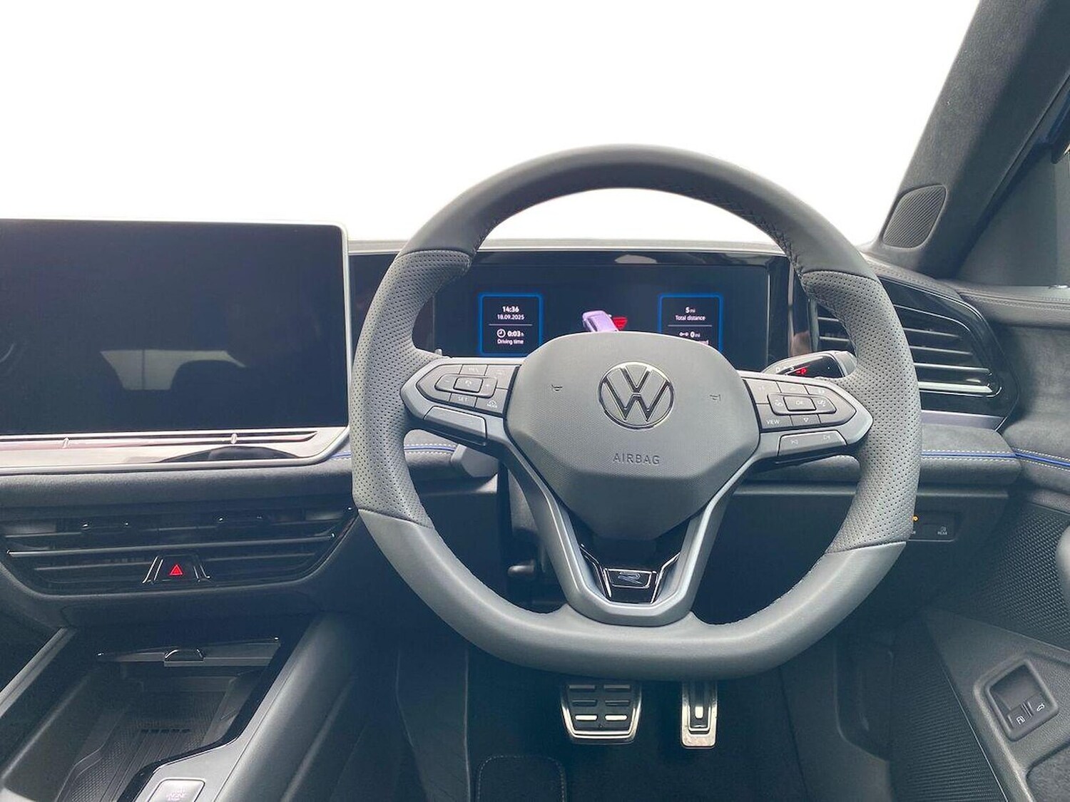 Used Volkswagen Passat 2025 for sale - 76030326: Photo 9