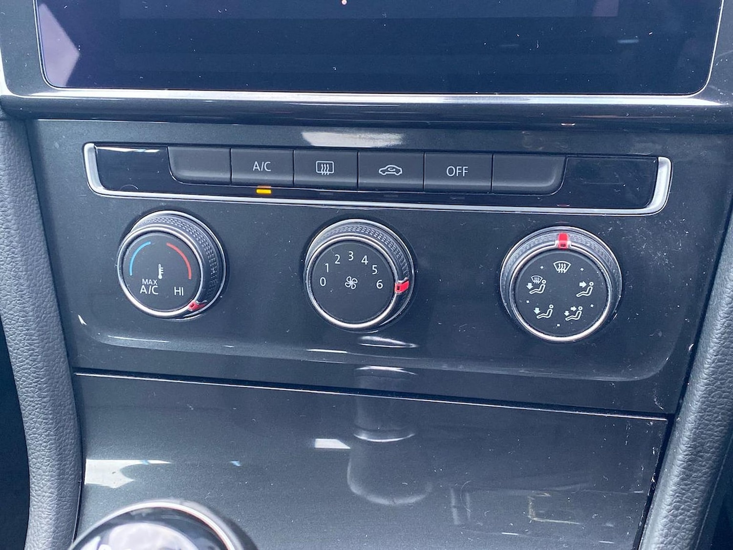 Used Volkswagen Golf 2018 for sale - 76628219: Photo 12