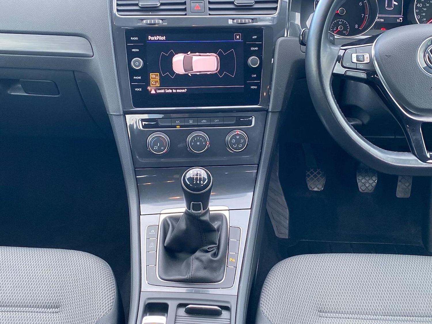 Used Volkswagen Golf 2018 for sale - 76628219: Photo 13