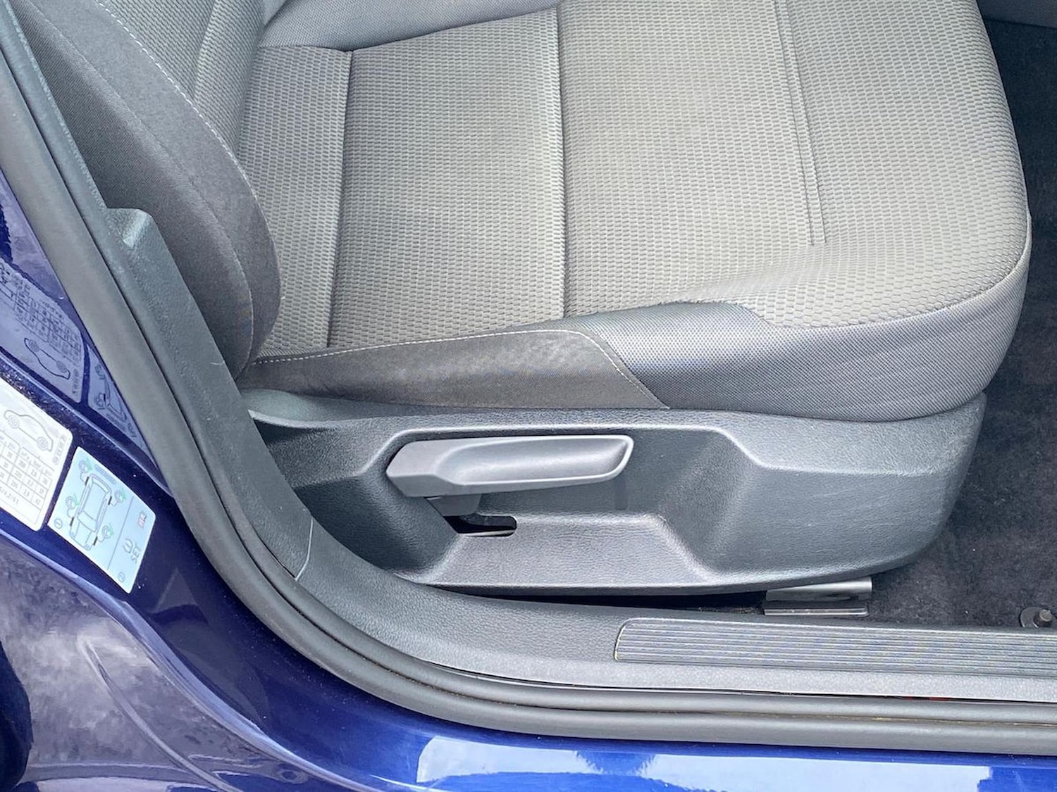 Used Volkswagen Golf 2018 for sale - 76628219: Photo 28