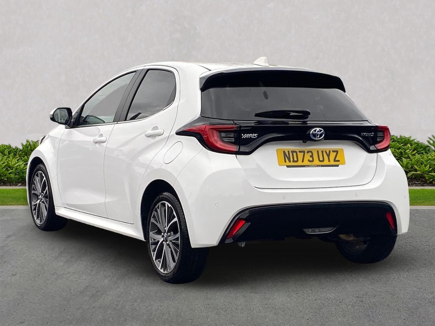 Used Toyota Yaris 2023 for sale - 76357978: Photo 2