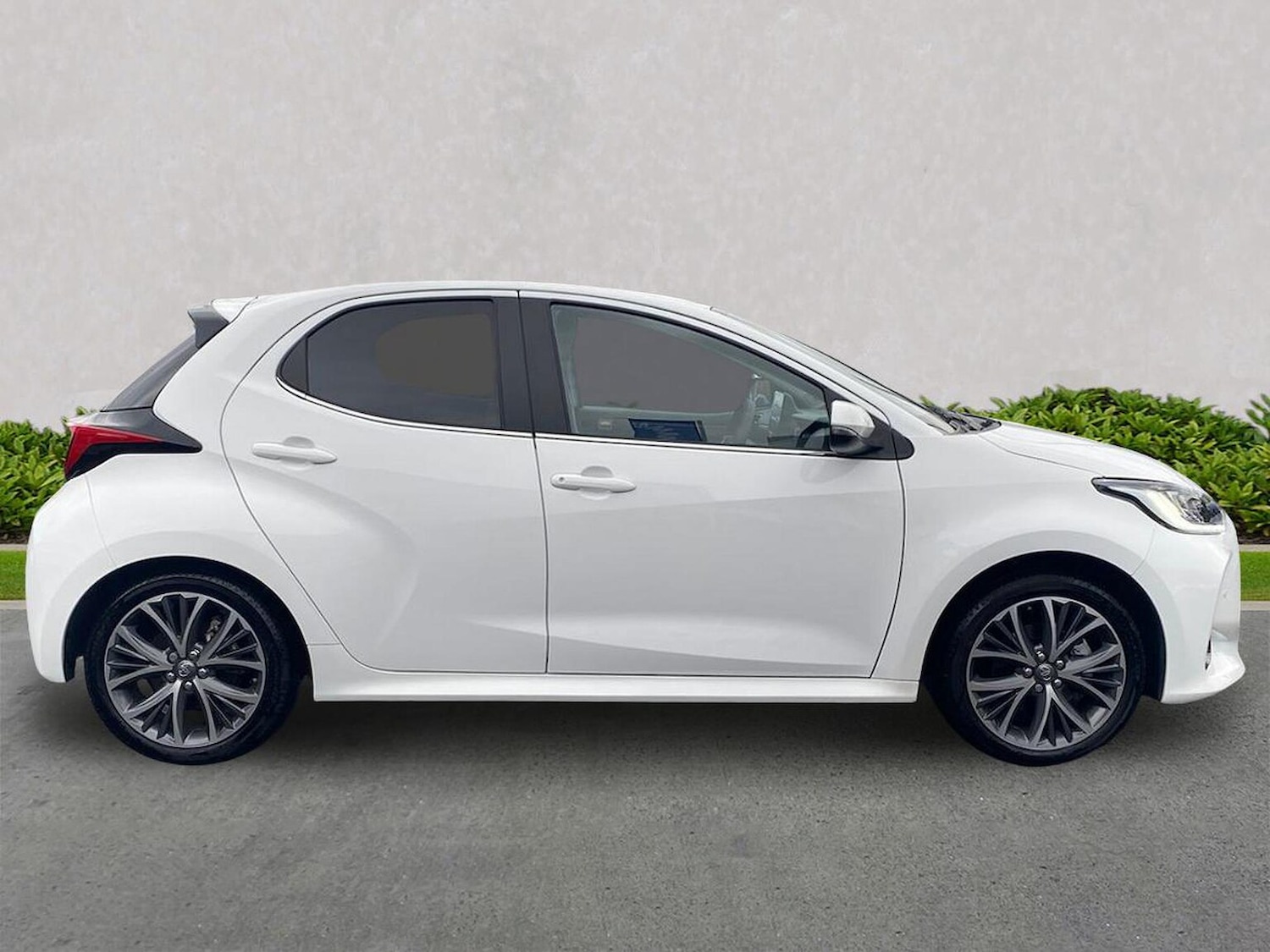 Used Toyota Yaris 2023 for sale - 76357978: Photo 3