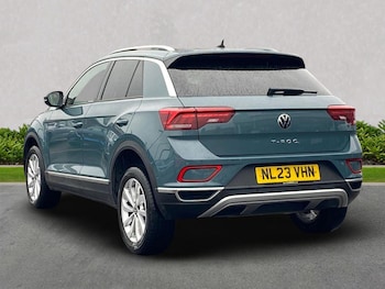 Used Volkswagen T-Roc 2023 for sale - 76165005: Photo 2