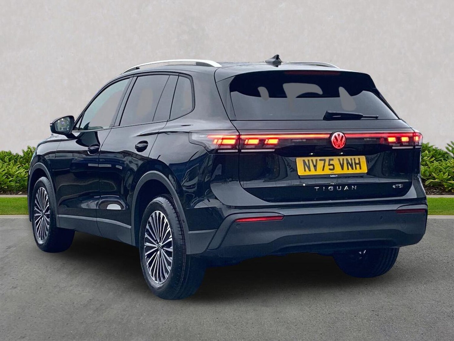 Used Volkswagen Tiguan 2026 for sale - 78195222: Photo 2