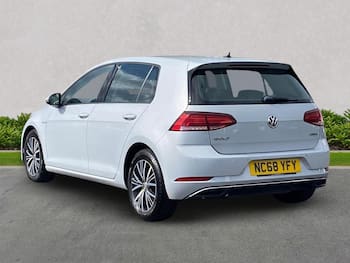 Used Volkswagen Golf 2019 for sale - 79588702: Photo