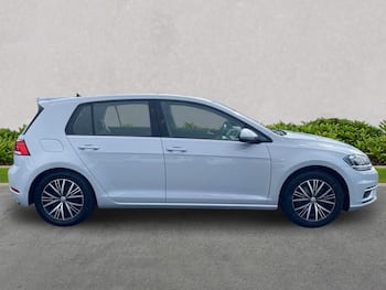 Used Volkswagen Golf 2019 for sale - 79588702: Photo