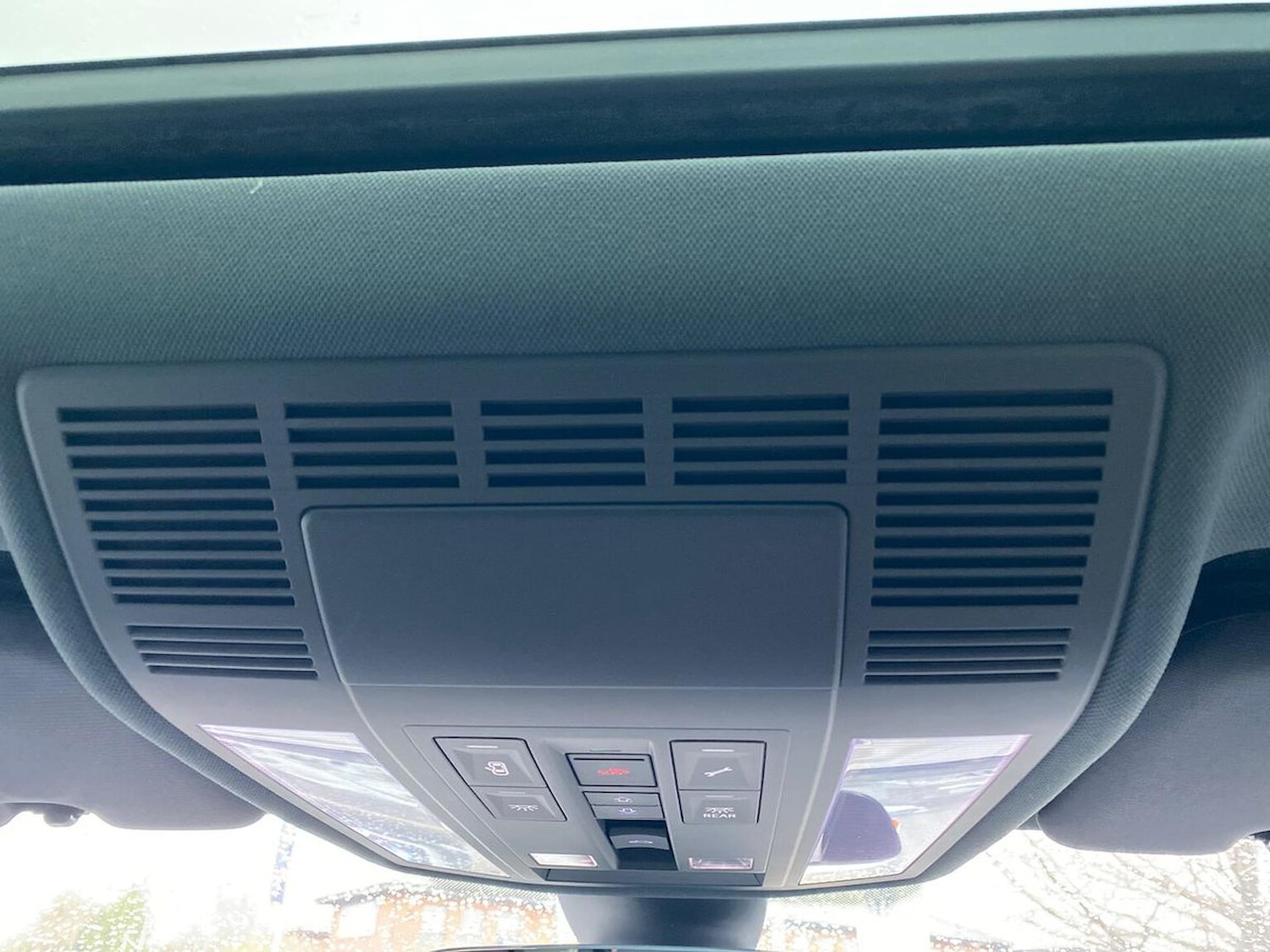 Used Volkswagen Touareg 2022 for sale - 76951213: Photo 14