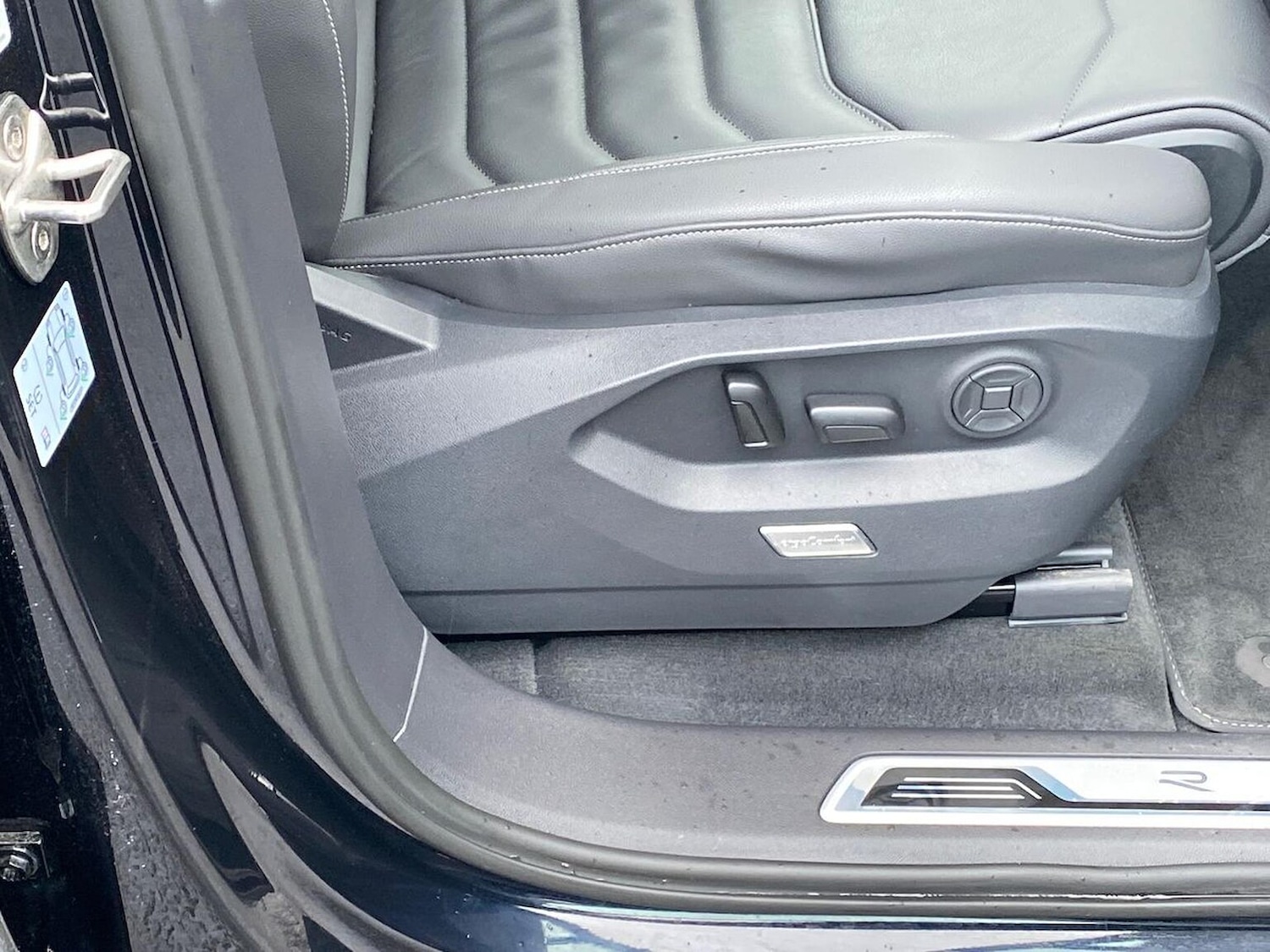 Used Volkswagen Touareg 2022 for sale - 76951213: Photo 29