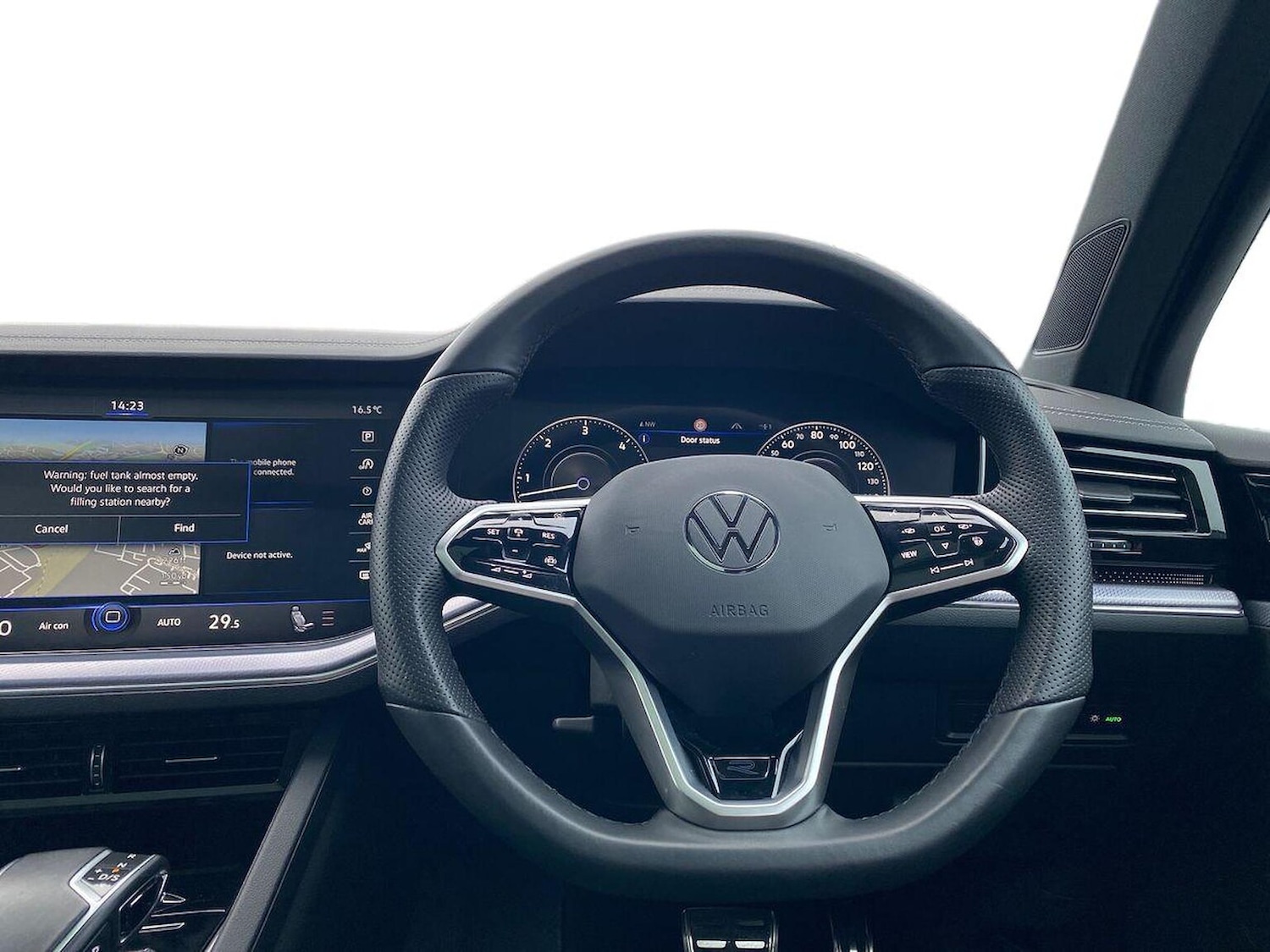 Used Volkswagen Touareg 2022 for sale - 76951213: Photo 9