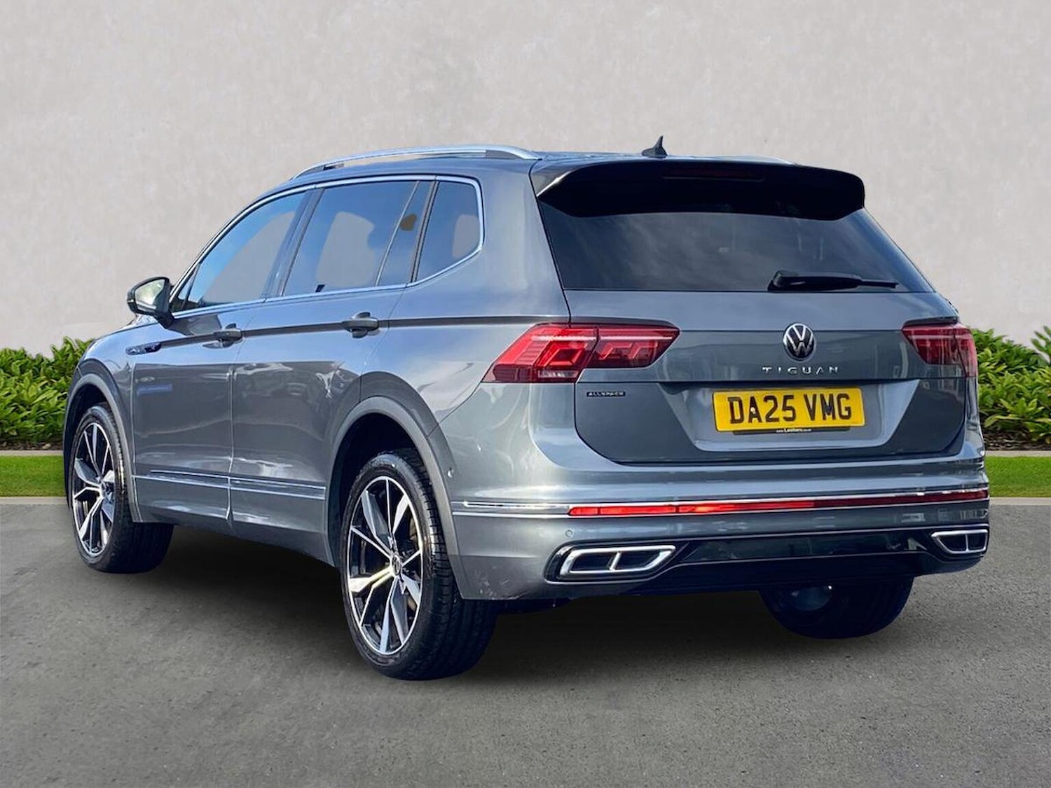 Used Volkswagen Tiguan Allspace 2025 for sale - 77851487: Photo 2