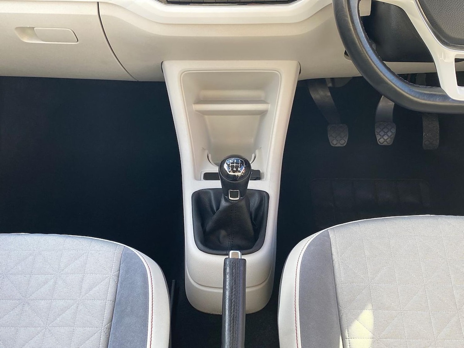 Used Volkswagen up! 2017 for sale - 76357975: Photo 13