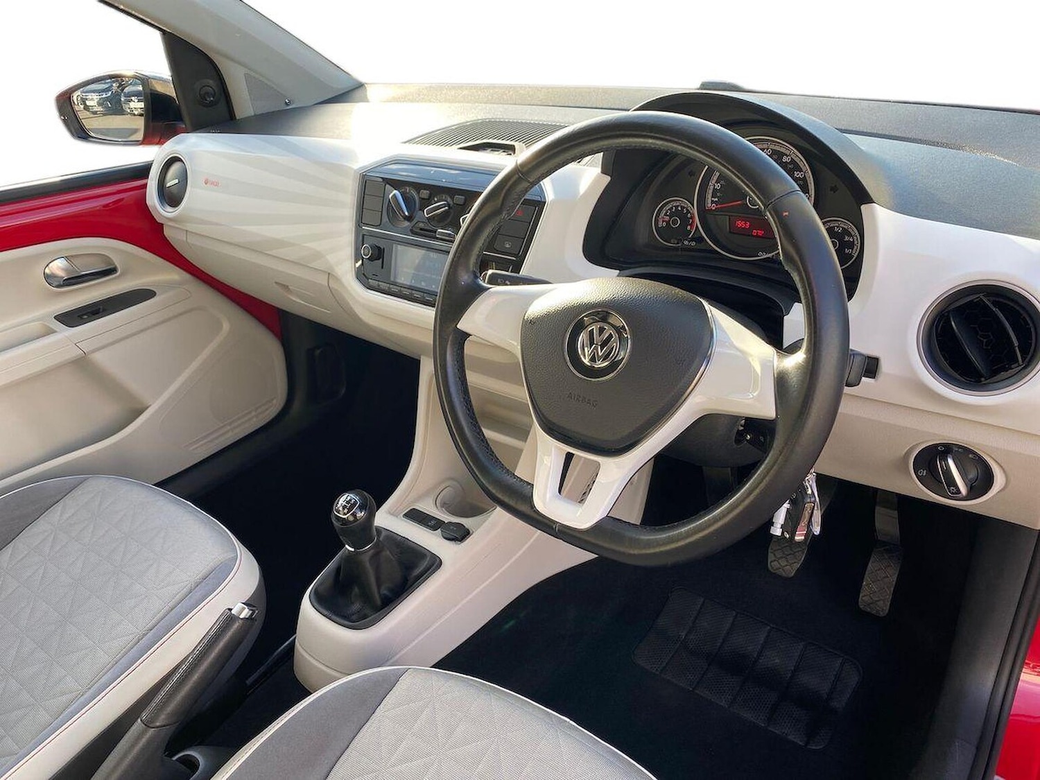 Used Volkswagen up! 2017 for sale - 76357975: Photo 15