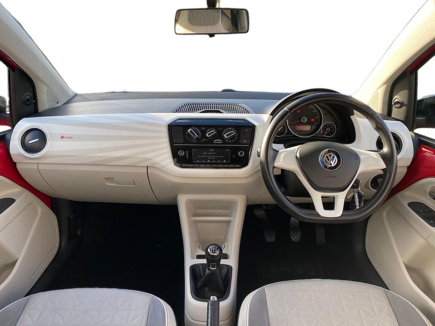 Used Volkswagen up! 2017 for sale - 76357975: Photo 8
