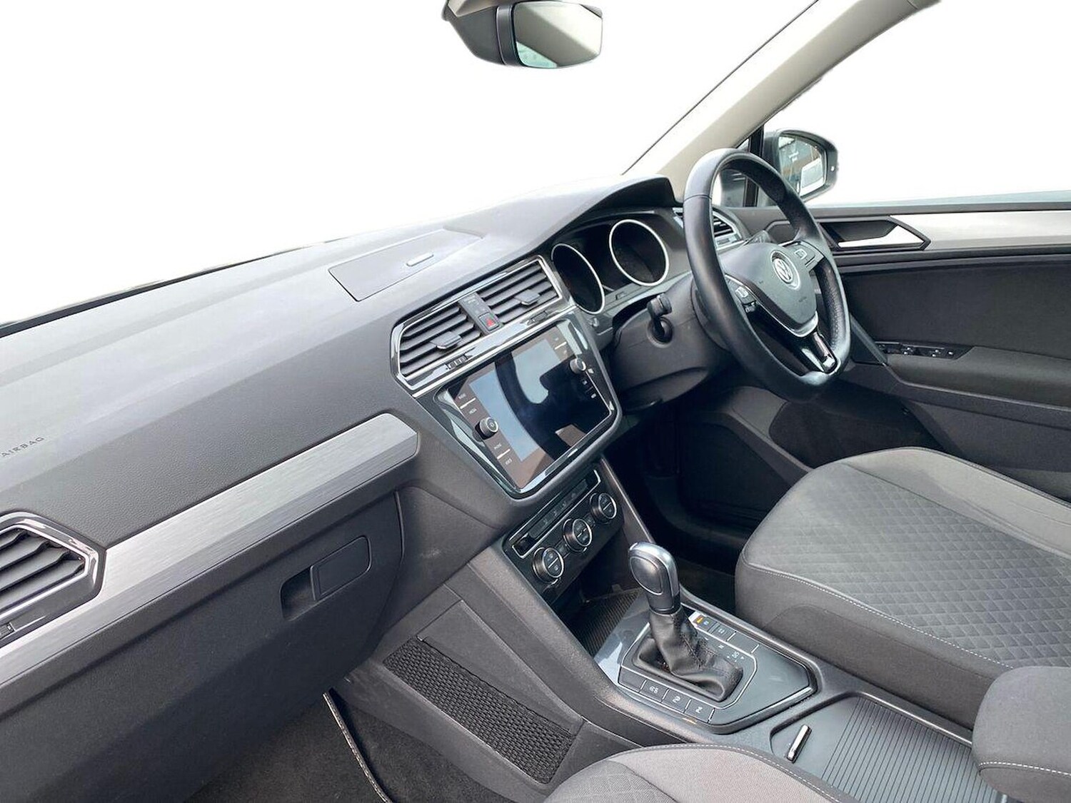 Used Volkswagen Tiguan 2019 for sale - 77062267: Photo 9