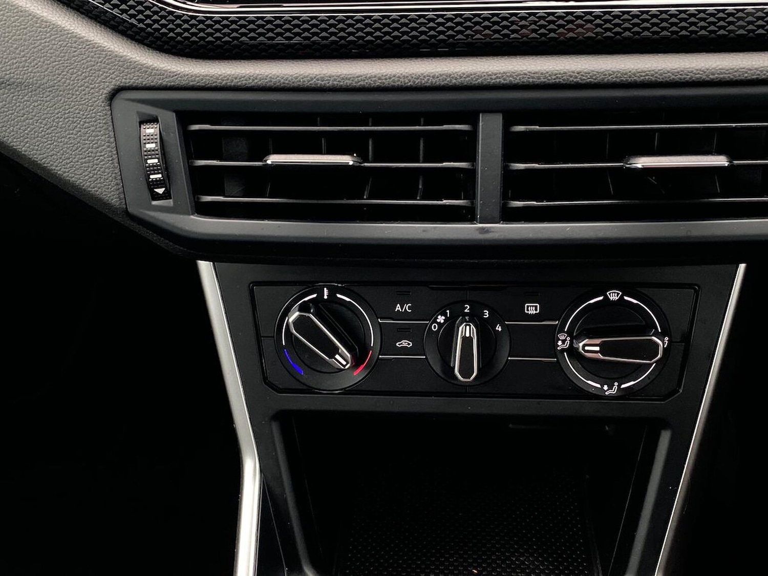 Used Volkswagen Polo 2022 for sale - 76821688: Photo 12