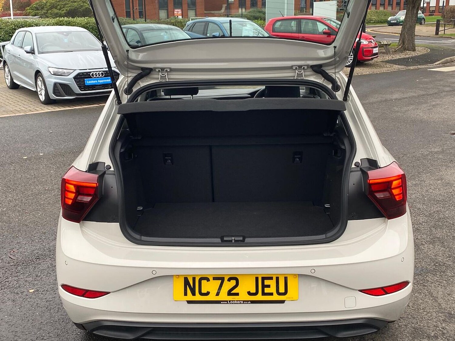 Used Volkswagen Polo 2022 for sale - 76821688: Photo 17