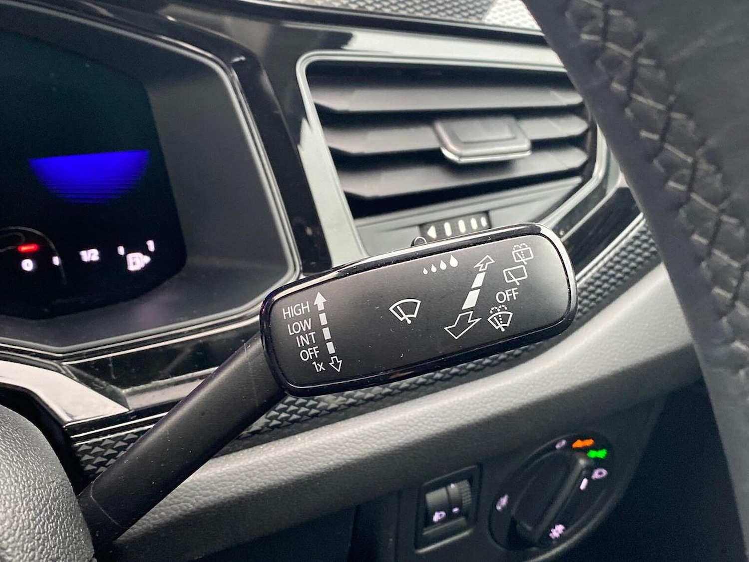 Used Volkswagen Polo 2022 for sale - 76821688: Photo 26