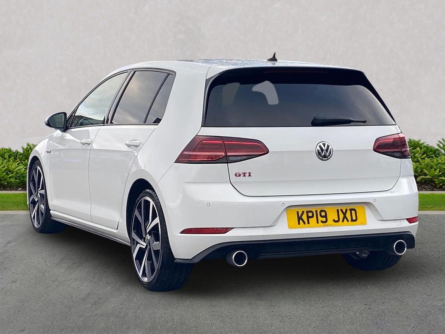 Used Volkswagen Golf 2019 for sale - 76543000: Photo 2