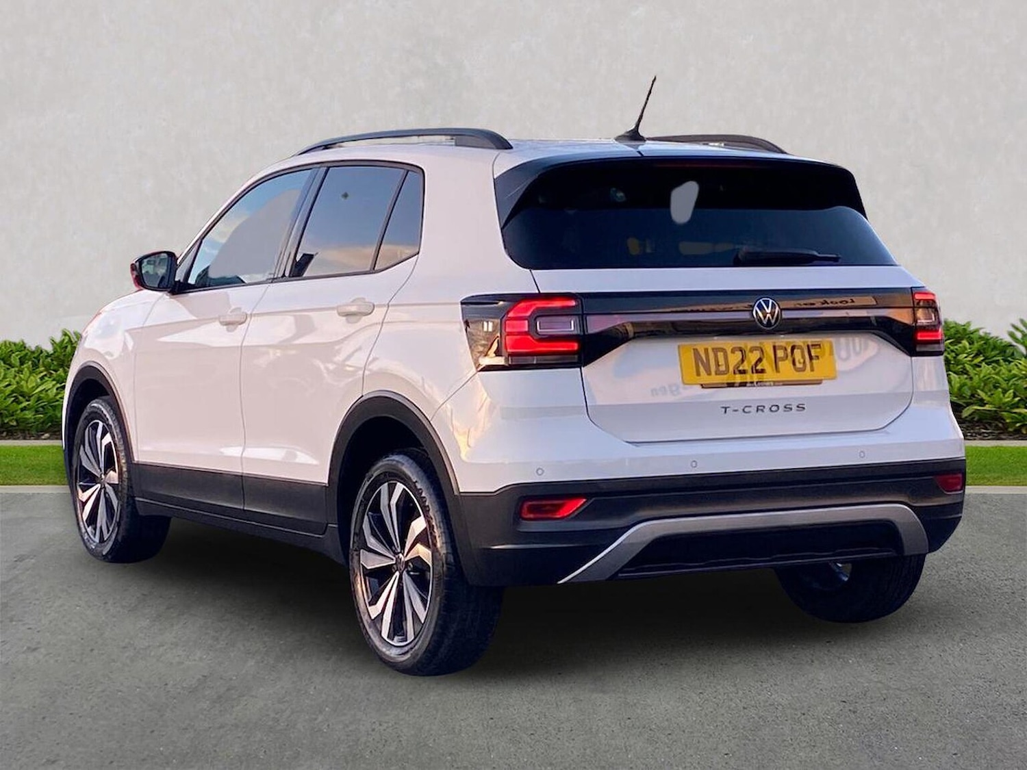 Used Volkswagen T-Cross 2022 for sale - 76785237: Photo 2