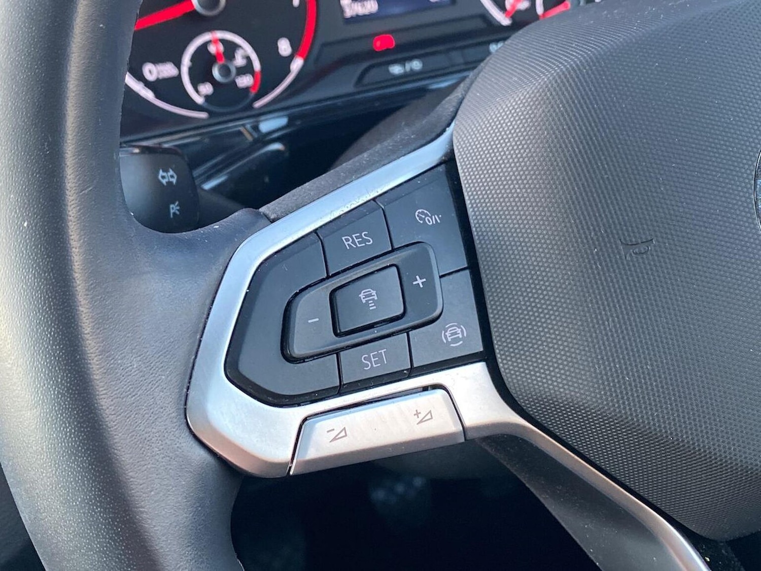 Used Volkswagen T-Cross 2022 for sale - 76785237: Photo 25