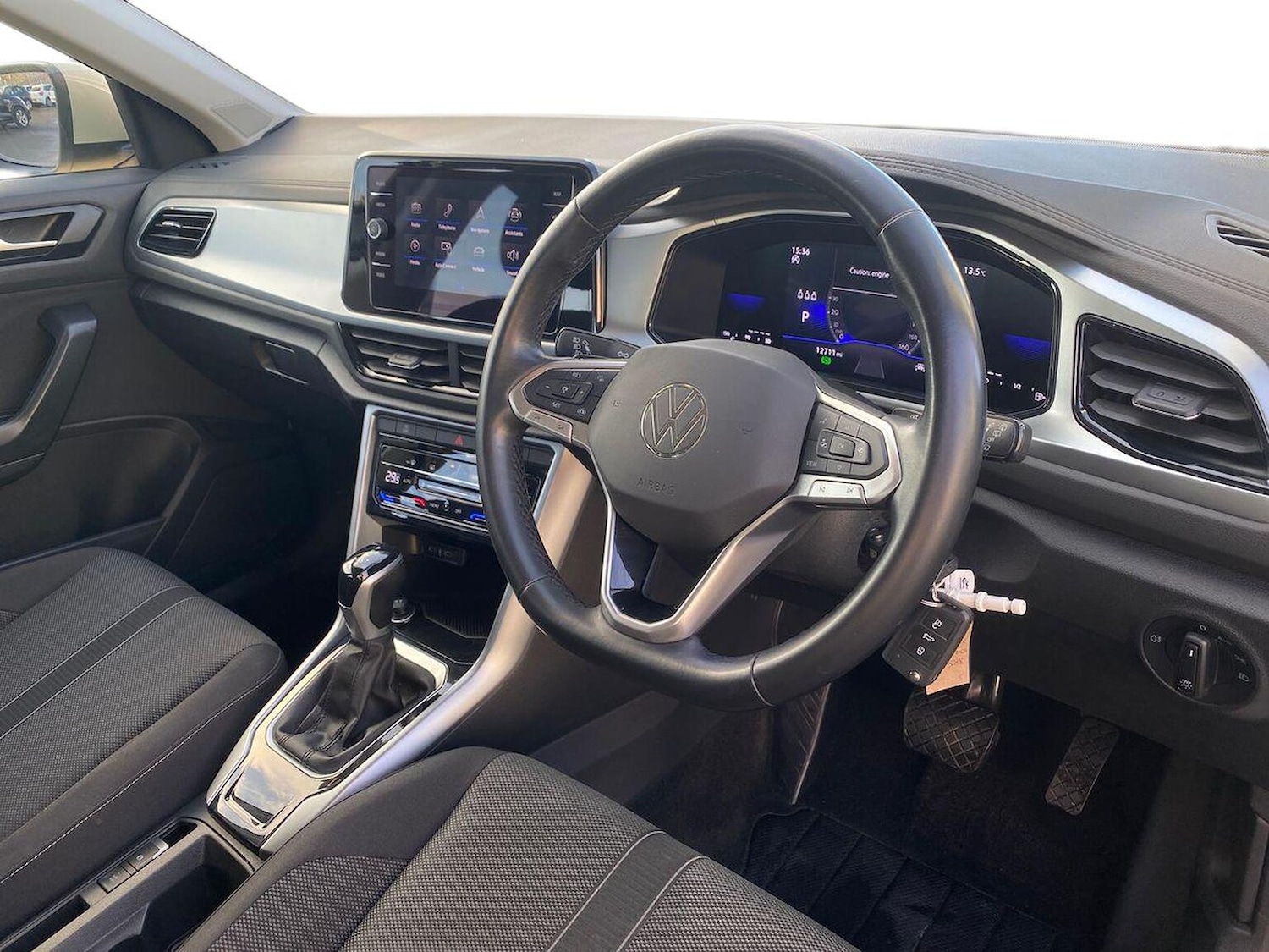 Used Volkswagen T-Roc 2022 for sale - 76725862: Photo 15