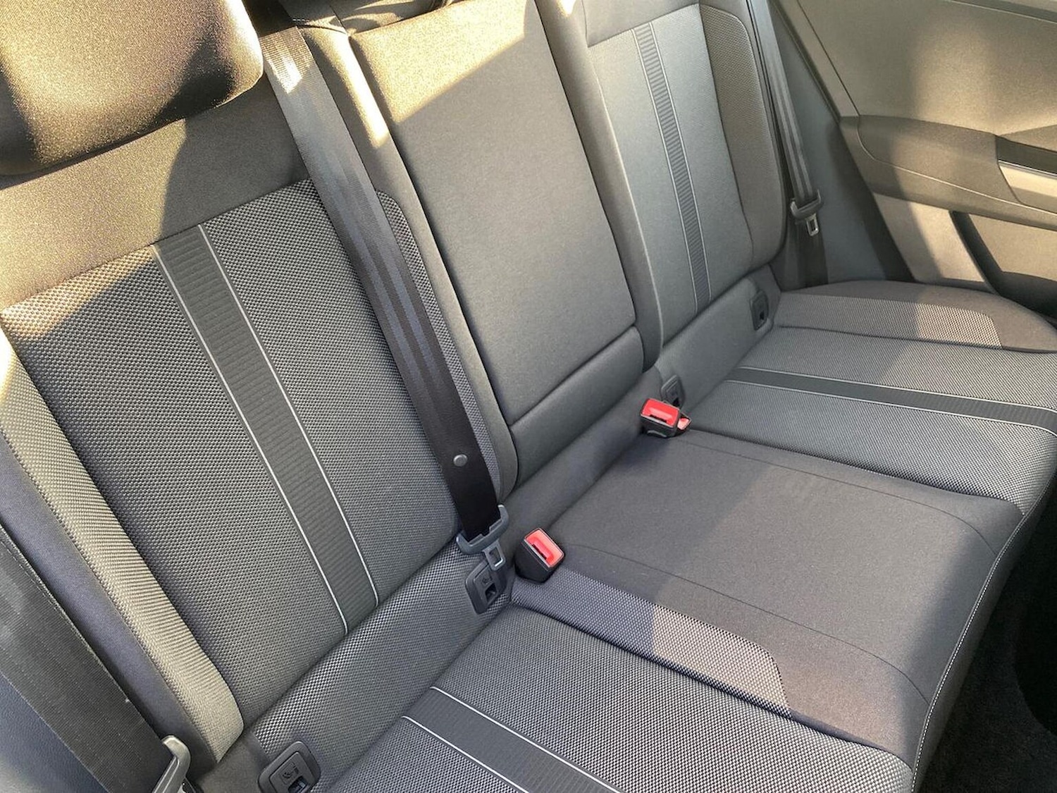 Used Volkswagen T-Roc 2022 for sale - 76725862: Photo 16