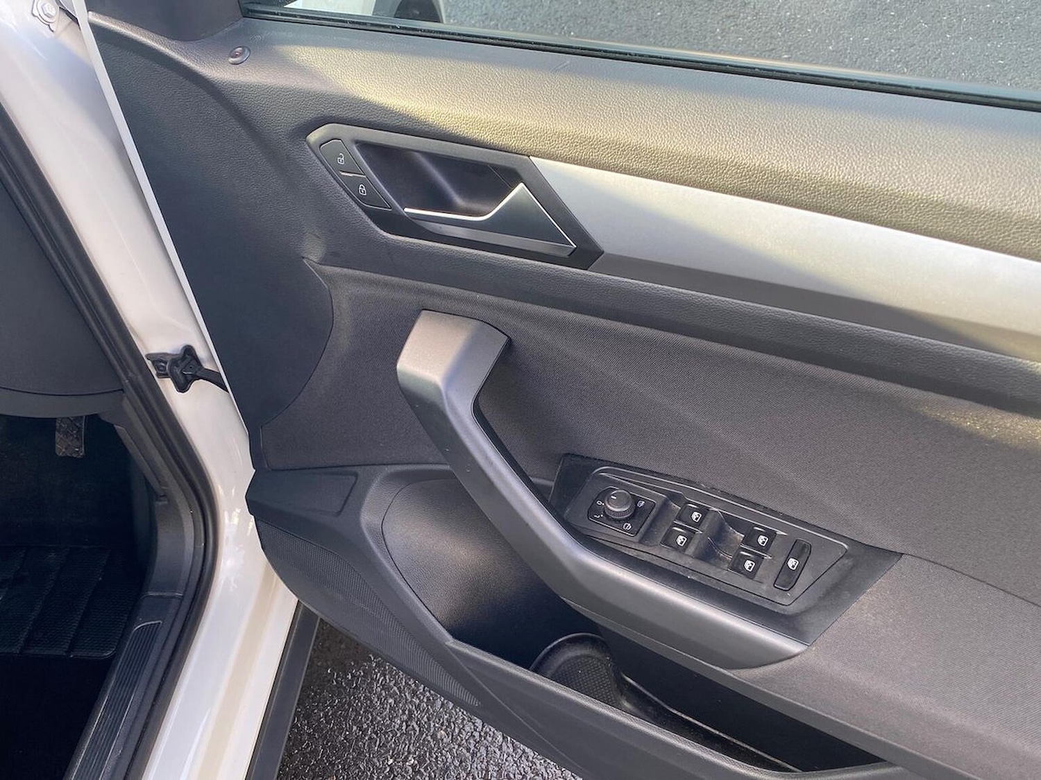 Used Volkswagen T-Roc 2022 for sale - 76725862: Photo 21