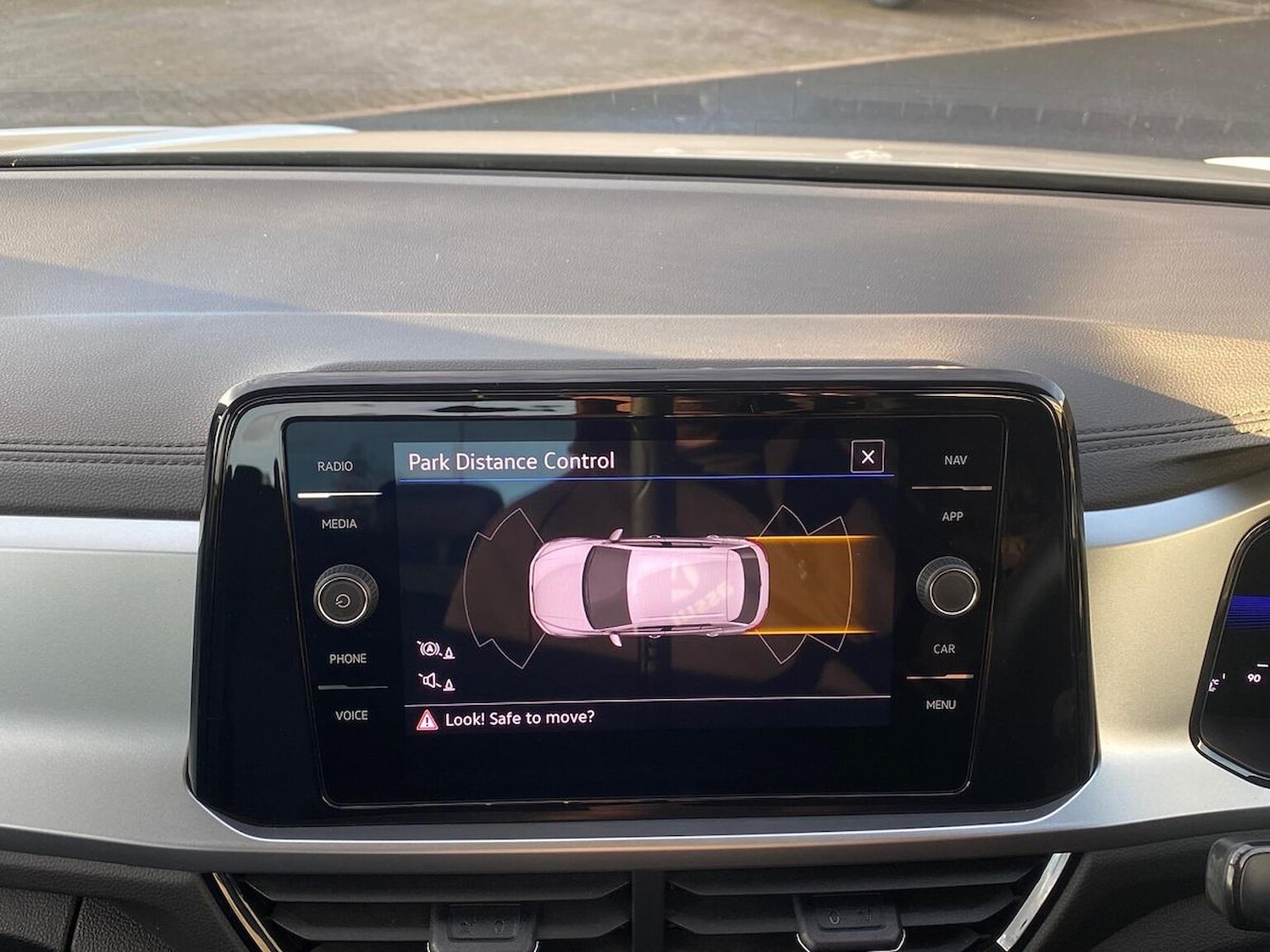 Used Volkswagen T-Roc 2022 for sale - 76725862: Photo 23