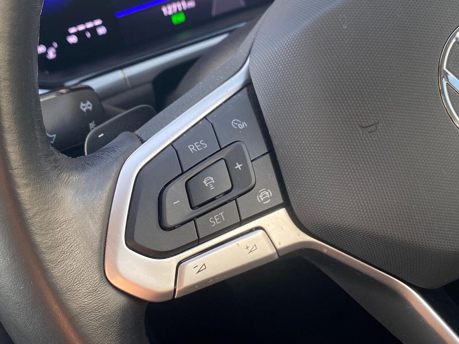 Used Volkswagen T-Roc 2022 for sale - 76725862: Photo 25