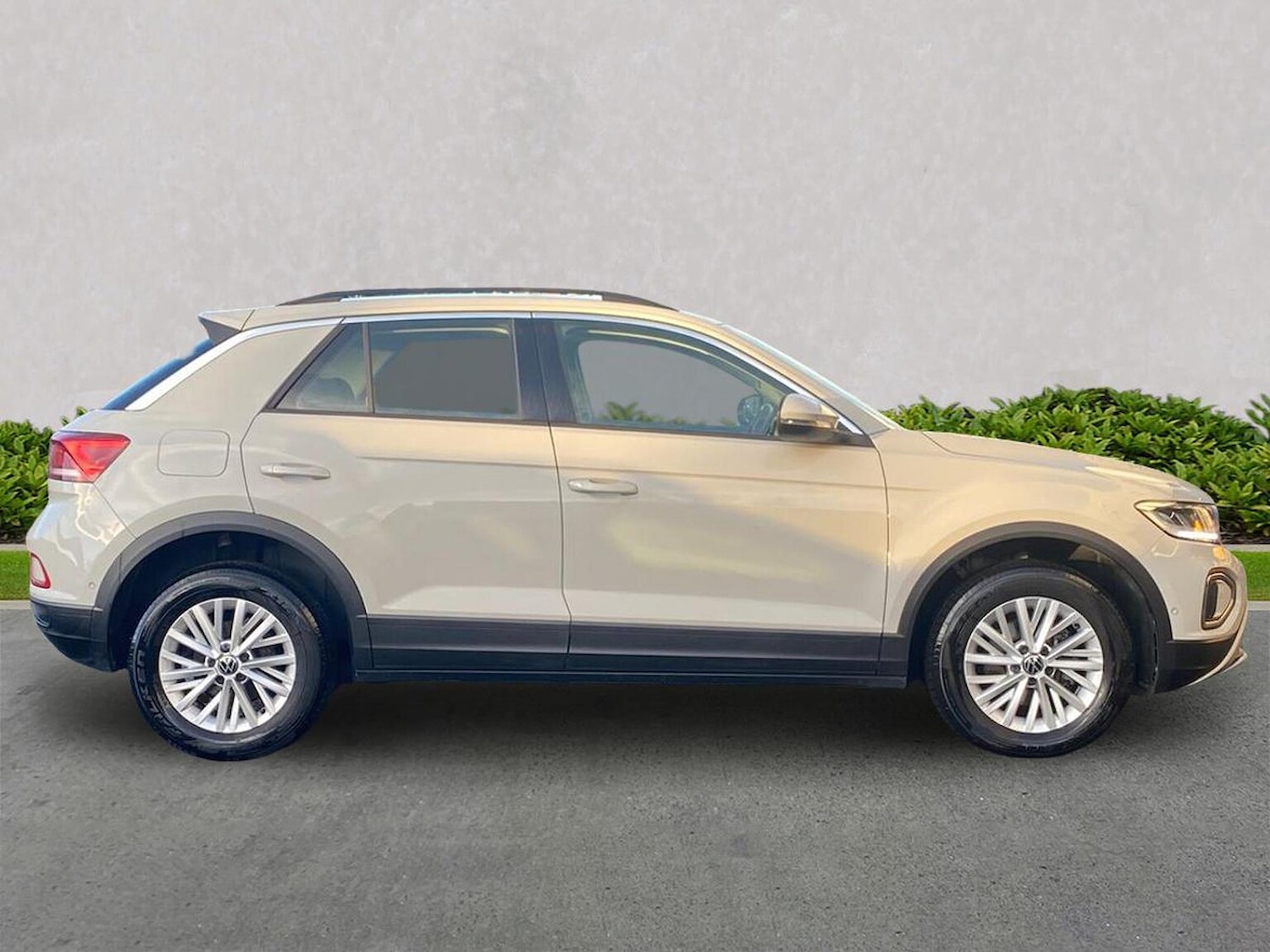 Used Volkswagen T-Roc 2022 for sale - 76725862: Photo 3