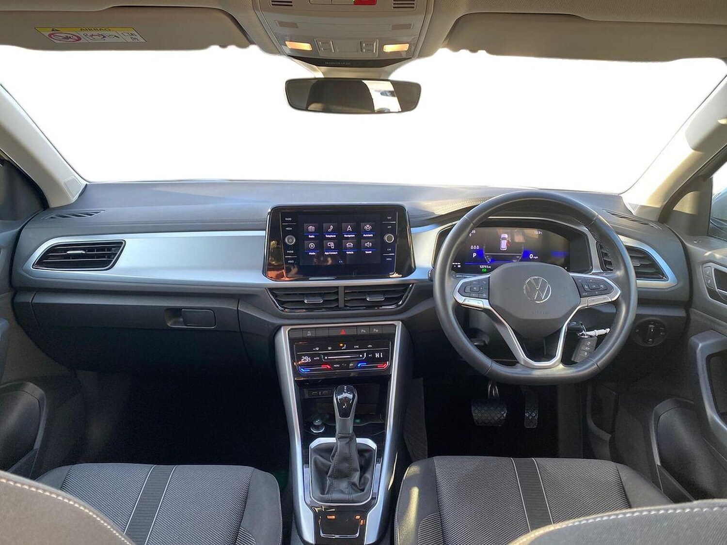 Used Volkswagen T-Roc 2022 for sale - 76725862: Photo 8