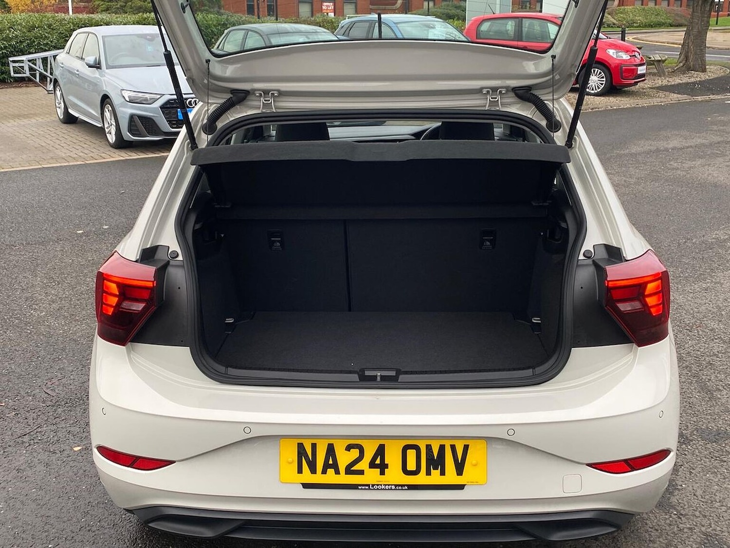 Used Volkswagen Polo 2024 for sale - 76821695: Photo 17