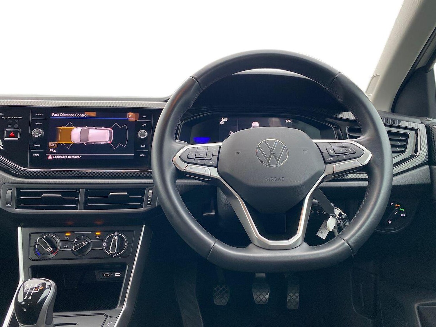 Used Volkswagen Polo 2024 for sale - 76821695: Photo 9