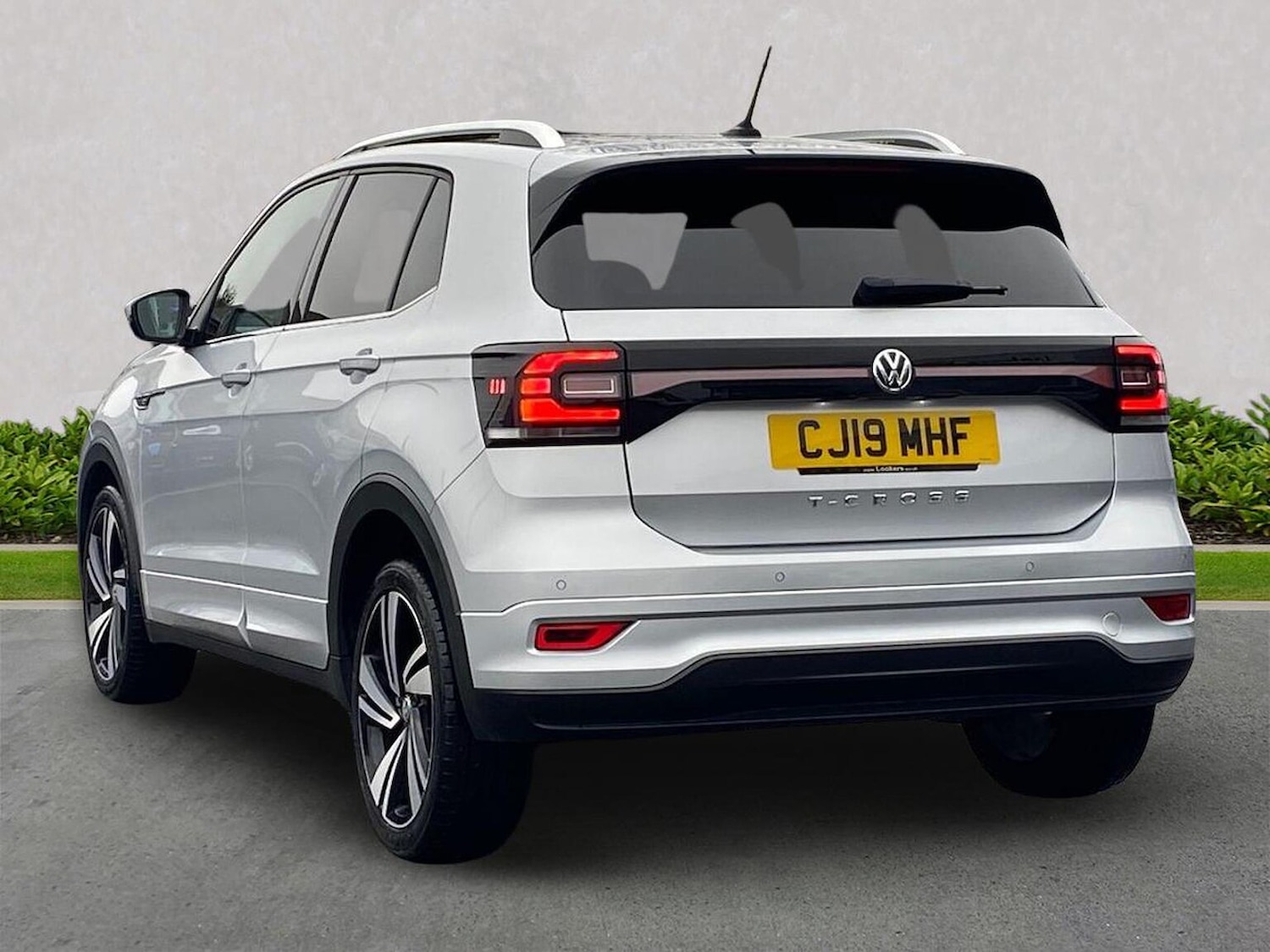 Used Volkswagen T-Cross 2019 for sale - 77688001: Photo 2