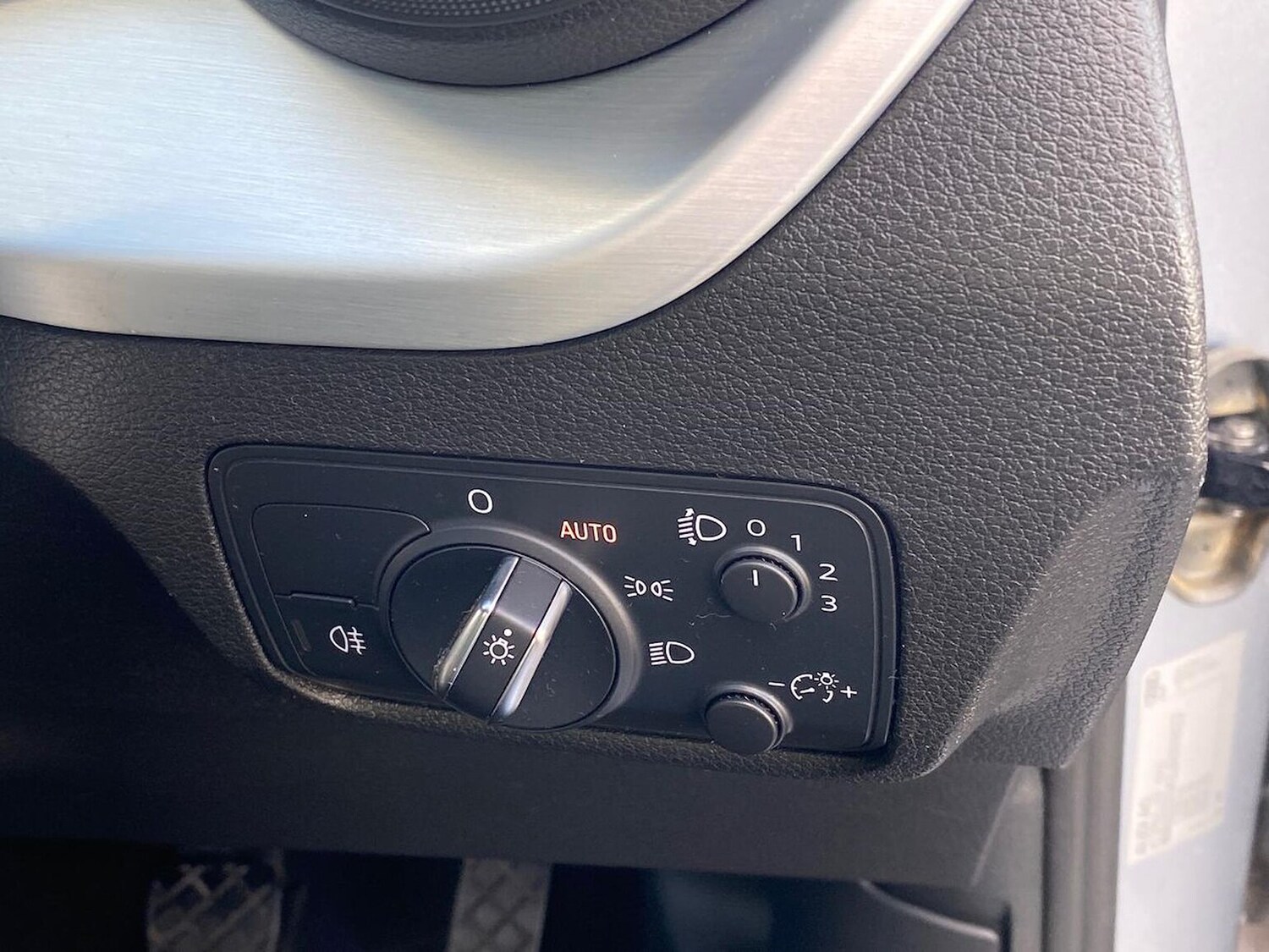 Used Audi Q2 2018 for sale - 76030322: Photo 22