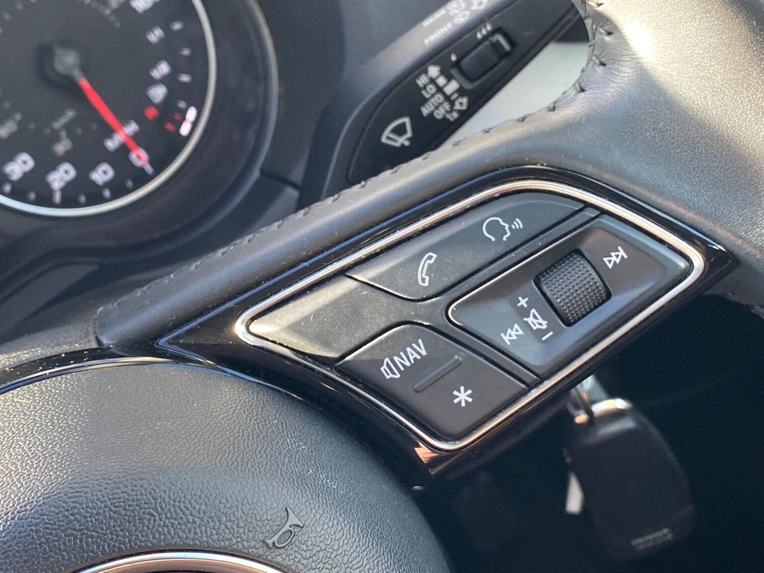 Used Audi Q2 2018 for sale - 76030322: Photo 24