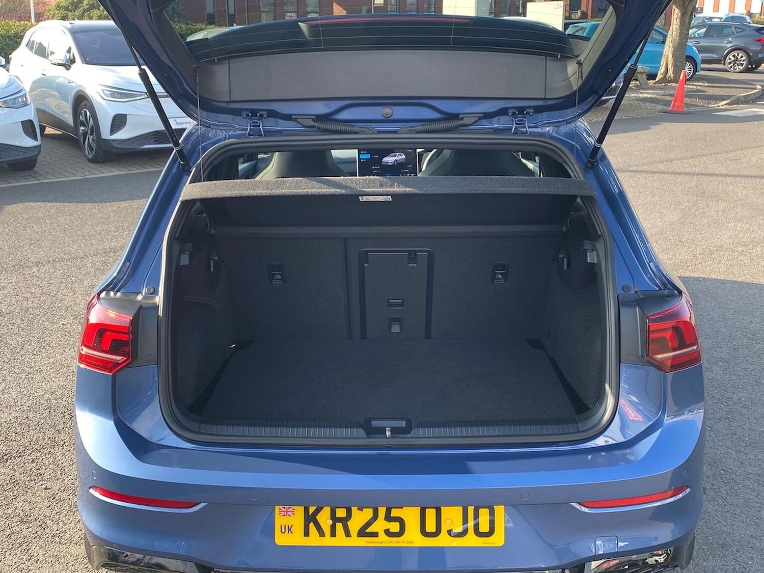 Used Volkswagen Golf 2025 for sale - 78176525: Photo 17